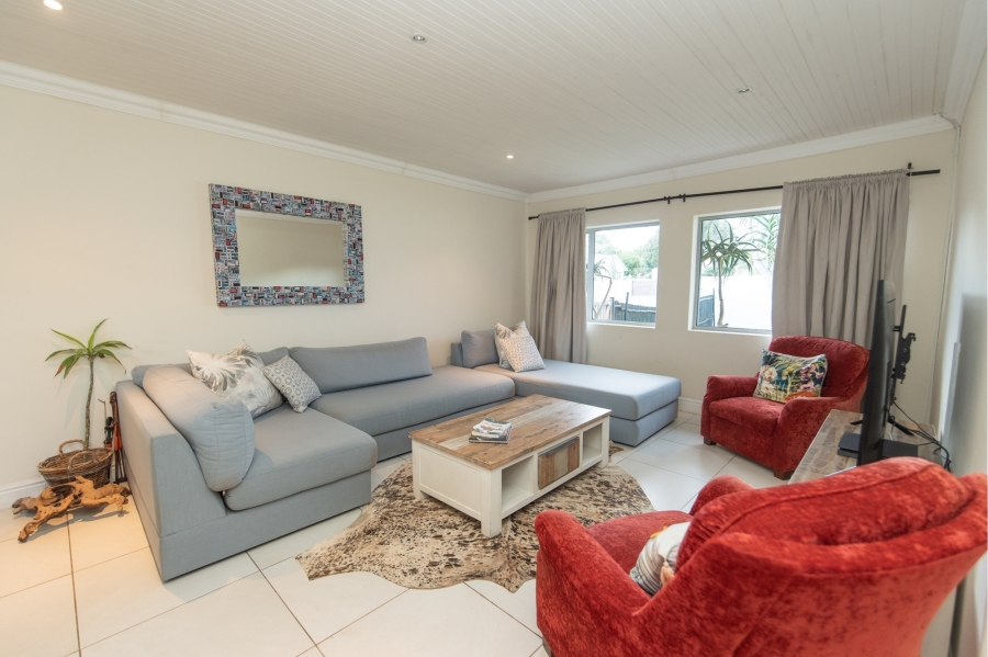5 Bedroom Property for Sale in Lovemore Heights Estate Eastern Cape
